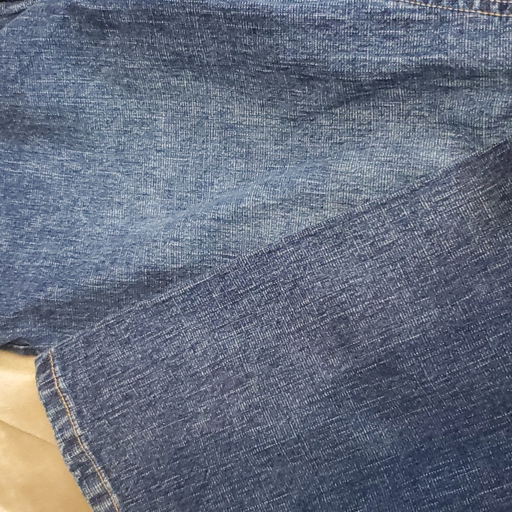 Old Navy Outlet Blue Jeans - Picture 2 of 6